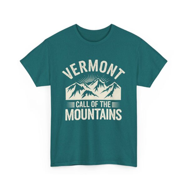 Vermont Call of the Mountains Retro Vintage Distressed Sunset Art Design Unisex Heavy Cotton Tee - Image 3